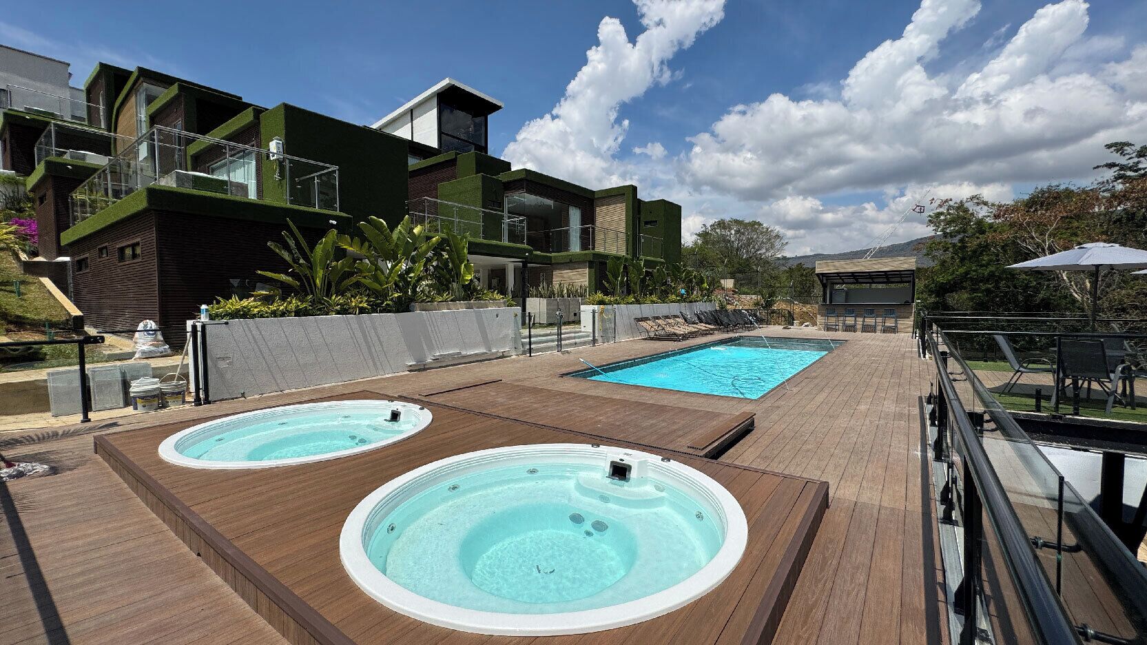 Jetted tub