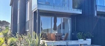 Charming Lakeview Golf Villa