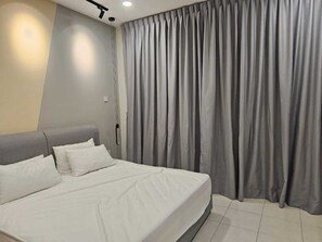 3 bedrooms, iron/ironing board, WiFi, bed sheets - CozyHome - 3 bedroom Town House with free Wi-Fi (Sitiawan)