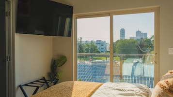 2 chambres, fer et planche à repasser, Wi-Fi gratuit, draps fournis