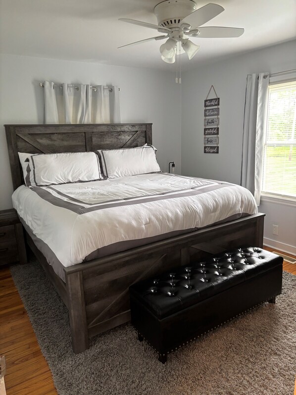 2 多间卧室、办公桌、熨斗/熨衣板、免费 WiFi