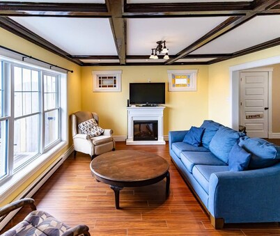 The Cove, Merchant's Home by the Sea