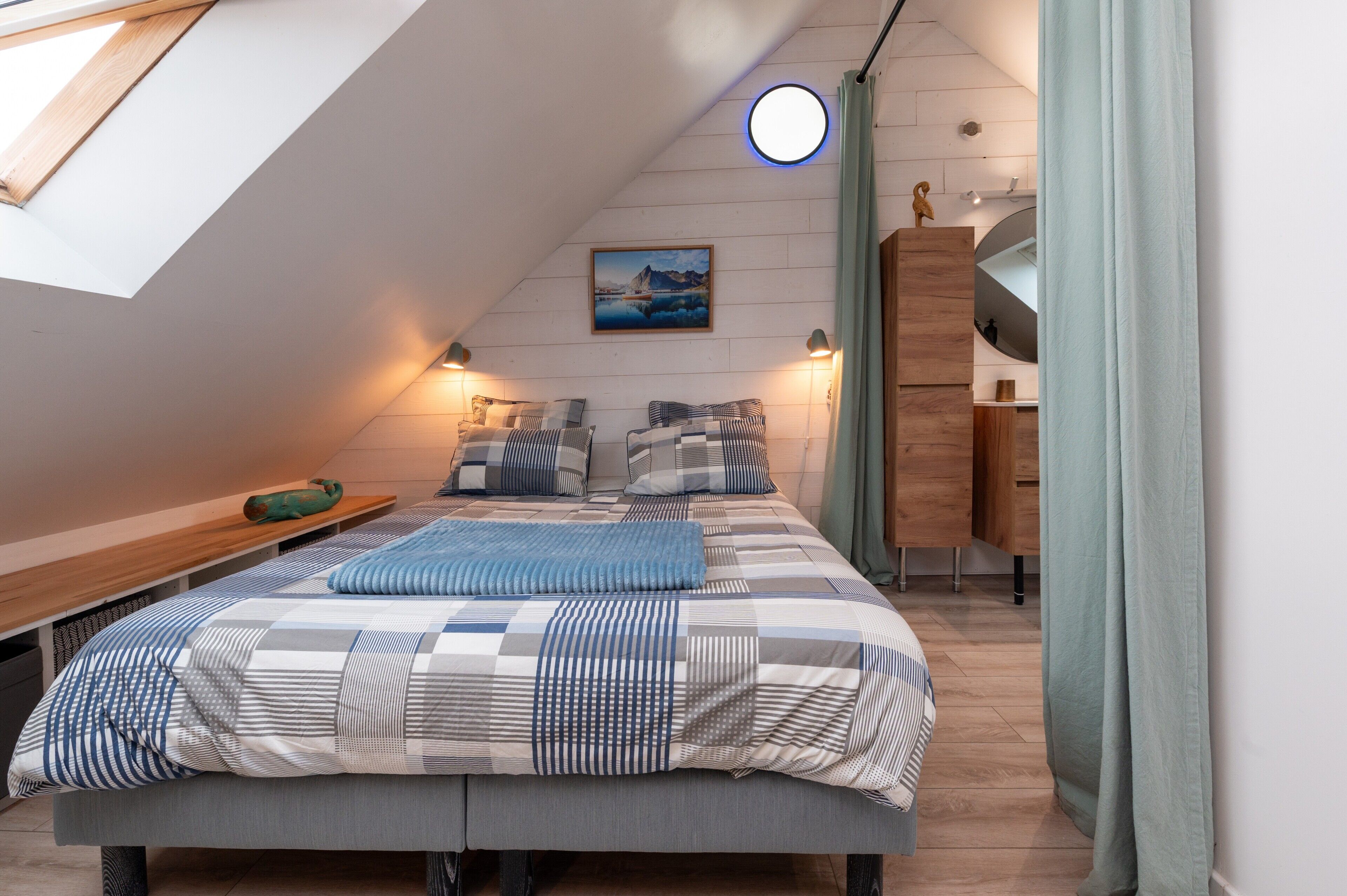 1 多间卧室、熨斗/熨衣板、免费 WiFi、床单