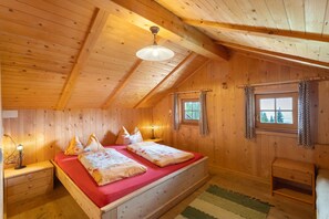 2 bedrooms, bed sheets