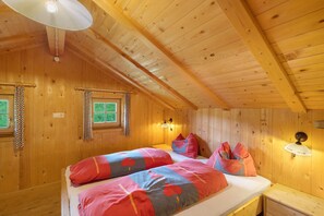 2 bedrooms, bed sheets