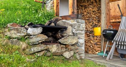 Berghütte 'Laffaa' mit Bergblick und Privatem Garten
