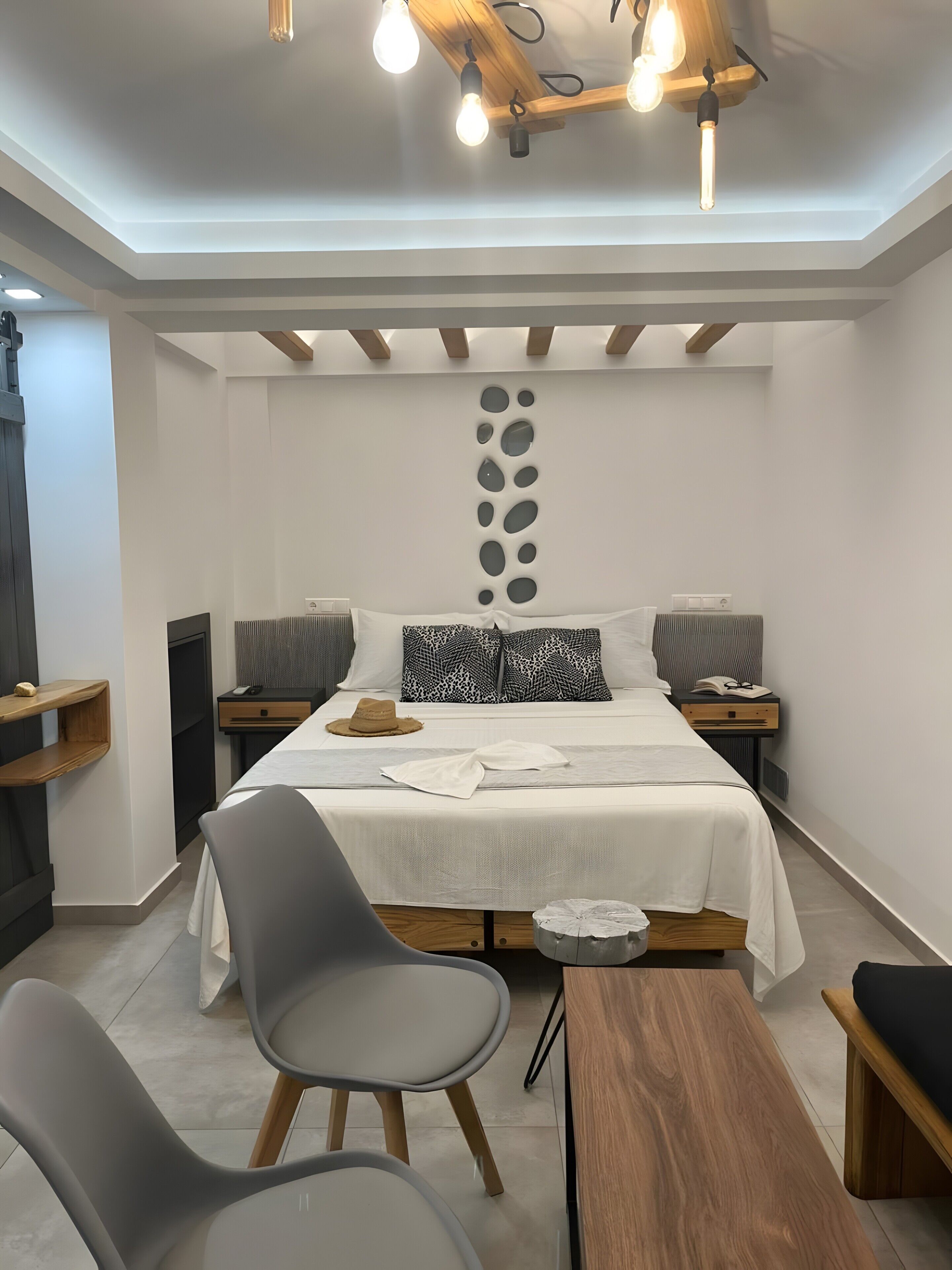 1 室のベッドルーム、WiFi (無料)、ベッドシーツ