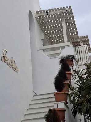 Exterior detail - Apartment 'Luxury Suite' with Private Terrace, Wi-Fi and Air Conditioning (Naxos)