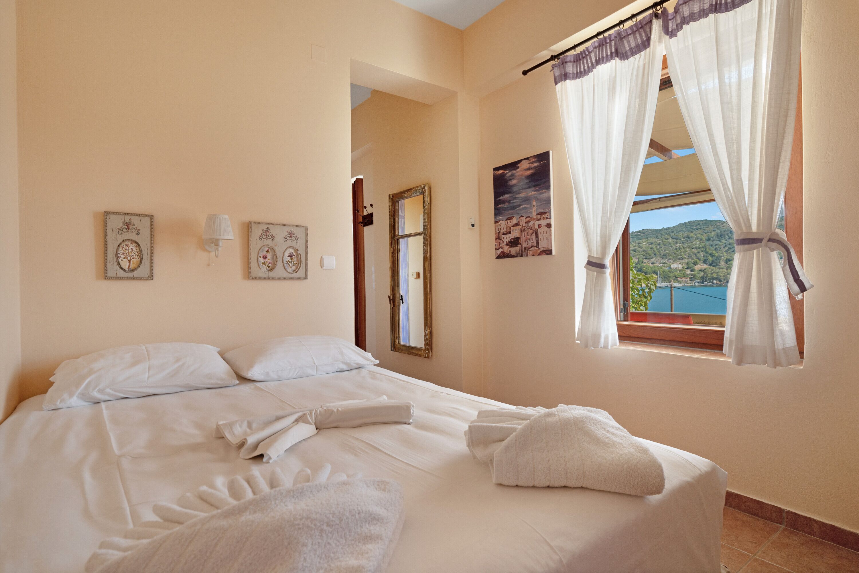 1 chambre, Wi-Fi gratuit, draps fournis