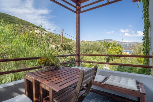 Apartment 'Aletri and Orgoma' with Sea View, Wi-Fi and Air Conditioning