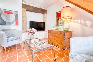 TV, ping pong - Stone house with private pool – 6 guests – Heart of Bergerac vineyards (Cunèges)