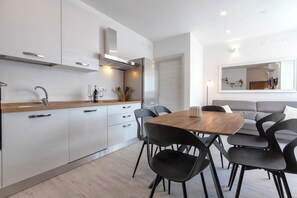 Dining - Apartment 'Attico 29 Alghero' with Balcony, Wi-Fi and Air Conditioning (Alghero)