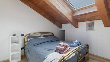 3 bedrooms, free WiFi, bed sheets