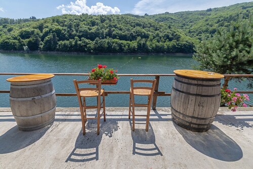 Maison de vacances 'Maison Nature E Relax Zaffiro' avec vue sur la montagne, jardin partagé et Wi-Fi