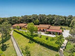 Exterior - Apartment 'Erba Di Campo - Patata' with Shared Pool, Wi-Fi and Air Conditioning (Livorno)