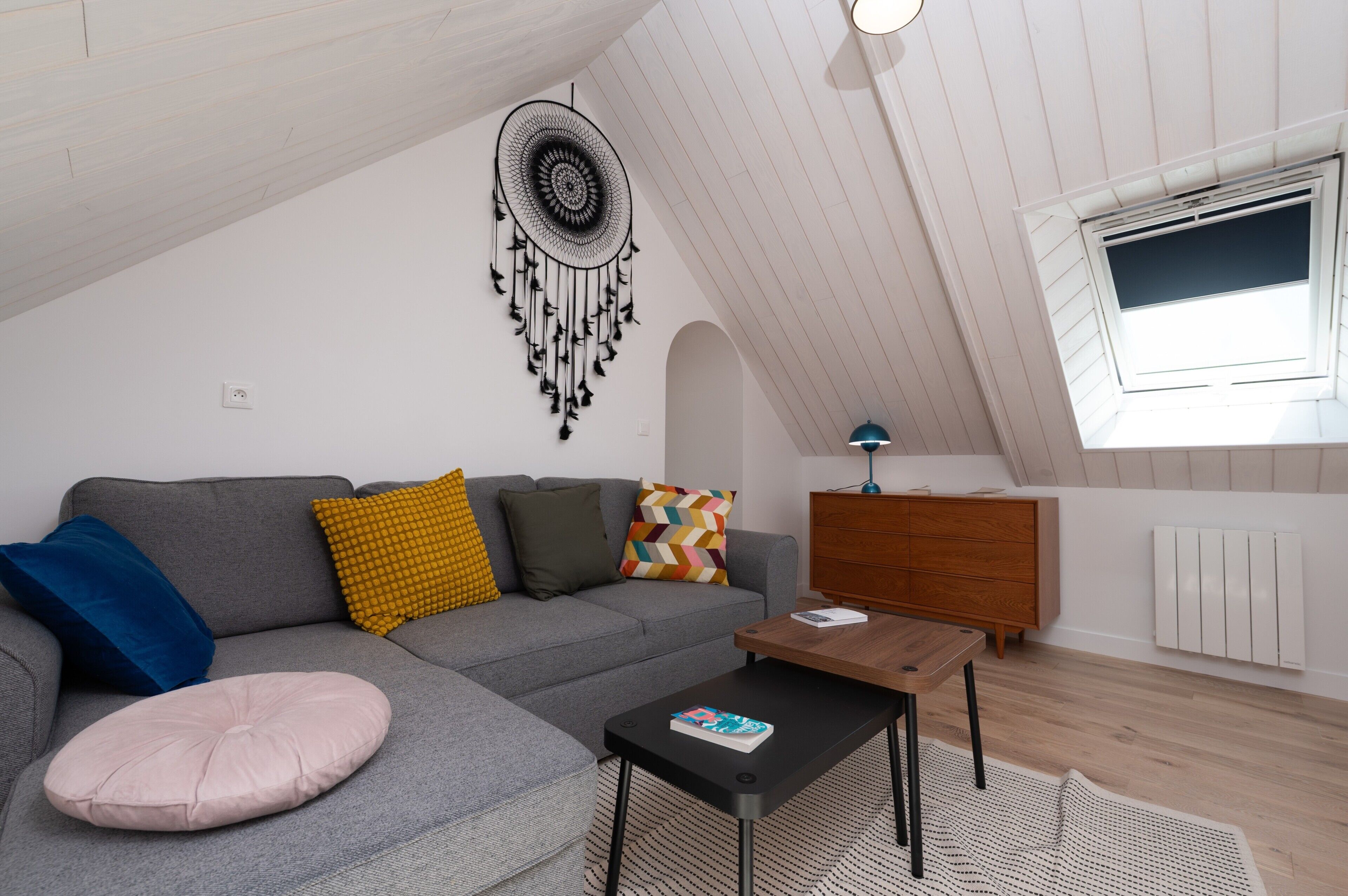 Télévision, cheminée