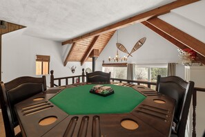 Dining - Big Bear Mountain Cabin • Hot Tub • Slopes & Zoo! (Big Bear Lake)