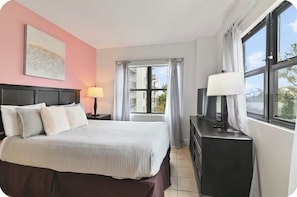 2 chambres, fer et planche à repasser, Wi-Fi, draps fournis