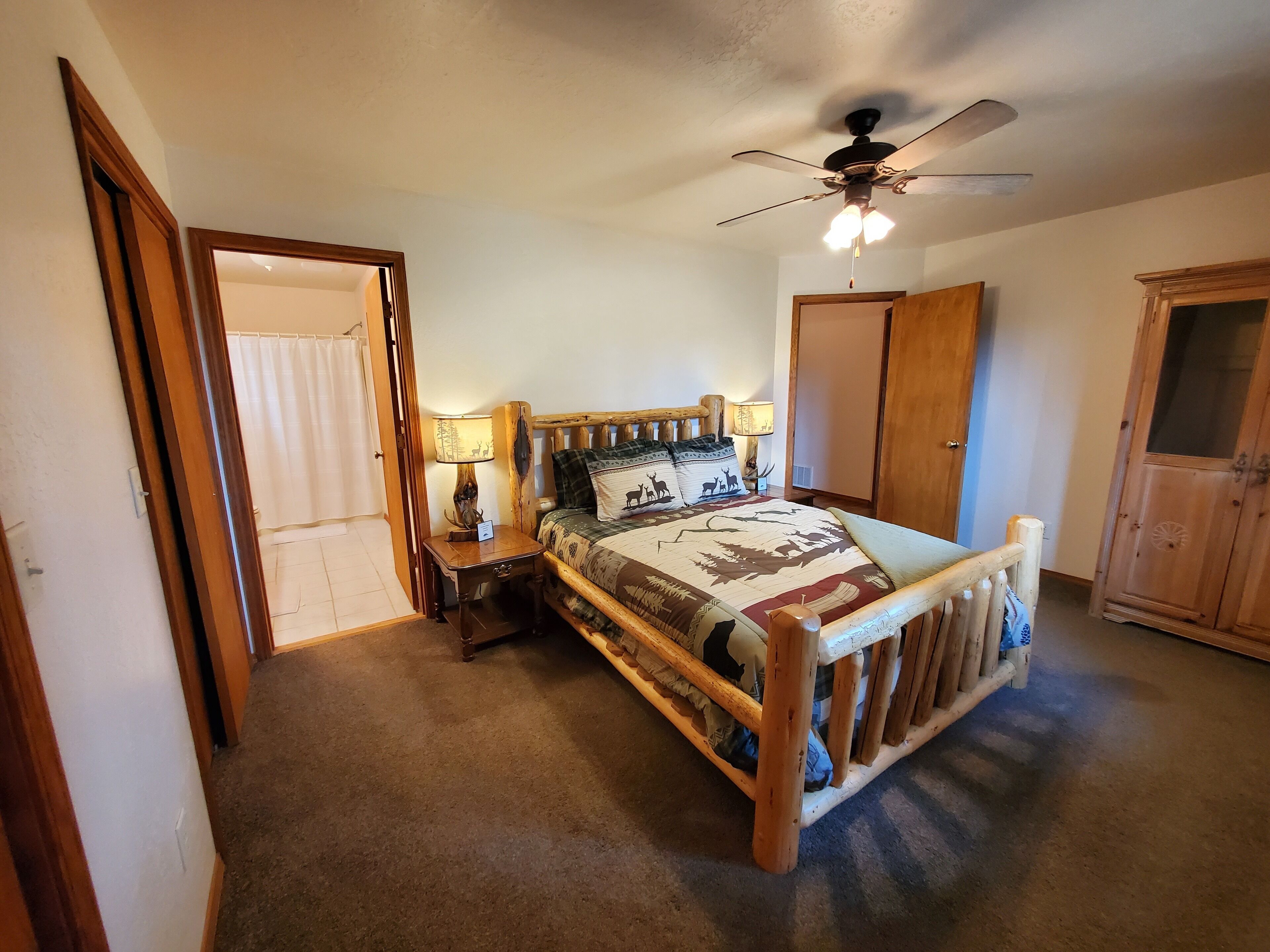 3 quartos, ferros/tábuas de passar roupa, Wi-Fi, roupa de cama