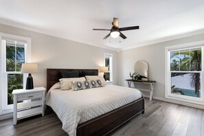 4 Schlafzimmer, Bügeleisen/Bügelbrett, WLAN, Bettwäsche