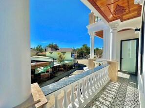 Family Double Room | Balcony view - Amelia House - Boutique Hotel (Da Lat)
