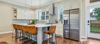 Spacious 6-bedroom house in the heart of fabulous St. Louis