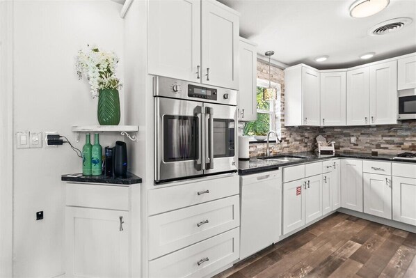 Microwave, oven, stovetop, dishwasher