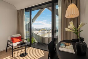 Suite River Front Signature | Sengetøy av topp kvalitet, senger med Select Comfort-madrass og minibar