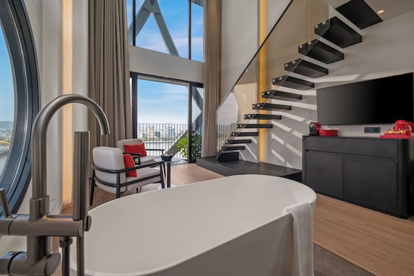 Duplex River Front Signature | Vardagsrum | 43-tums tv med premiumkanaler