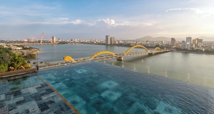 Caro Premium Danang Hotel