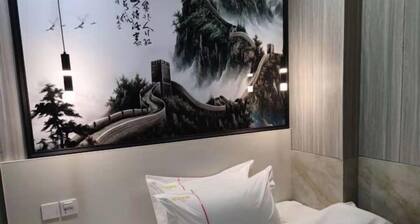 Shenzhen Bao'an Changsheng Hotel (Honglang North Metro Station, Exit C)