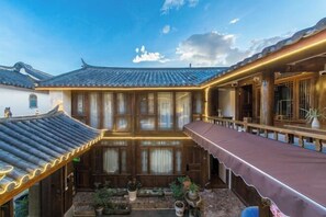 Exterior - Wanhuaying Inn (Lijiang)
