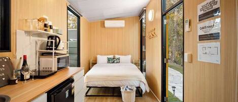 1 habitación, wifi y ropa de cama