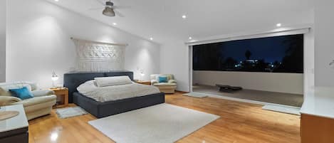 5 chambres, fer et planche à repasser, Wi-Fi, draps fournis