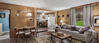 Riverfront Cabin, Wood Stove, Fire Pit & Grill
