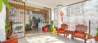 Shanghai Fuchunju Yayue Inn