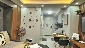 1 Schlafzimmer, Schreibtisch, Bügeleisen/Bügelbrett, kostenloses WLAN