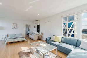 Televisio, työhuone