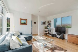 TV, offices