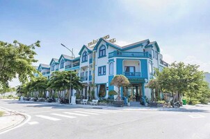 Fachada de la propiedad