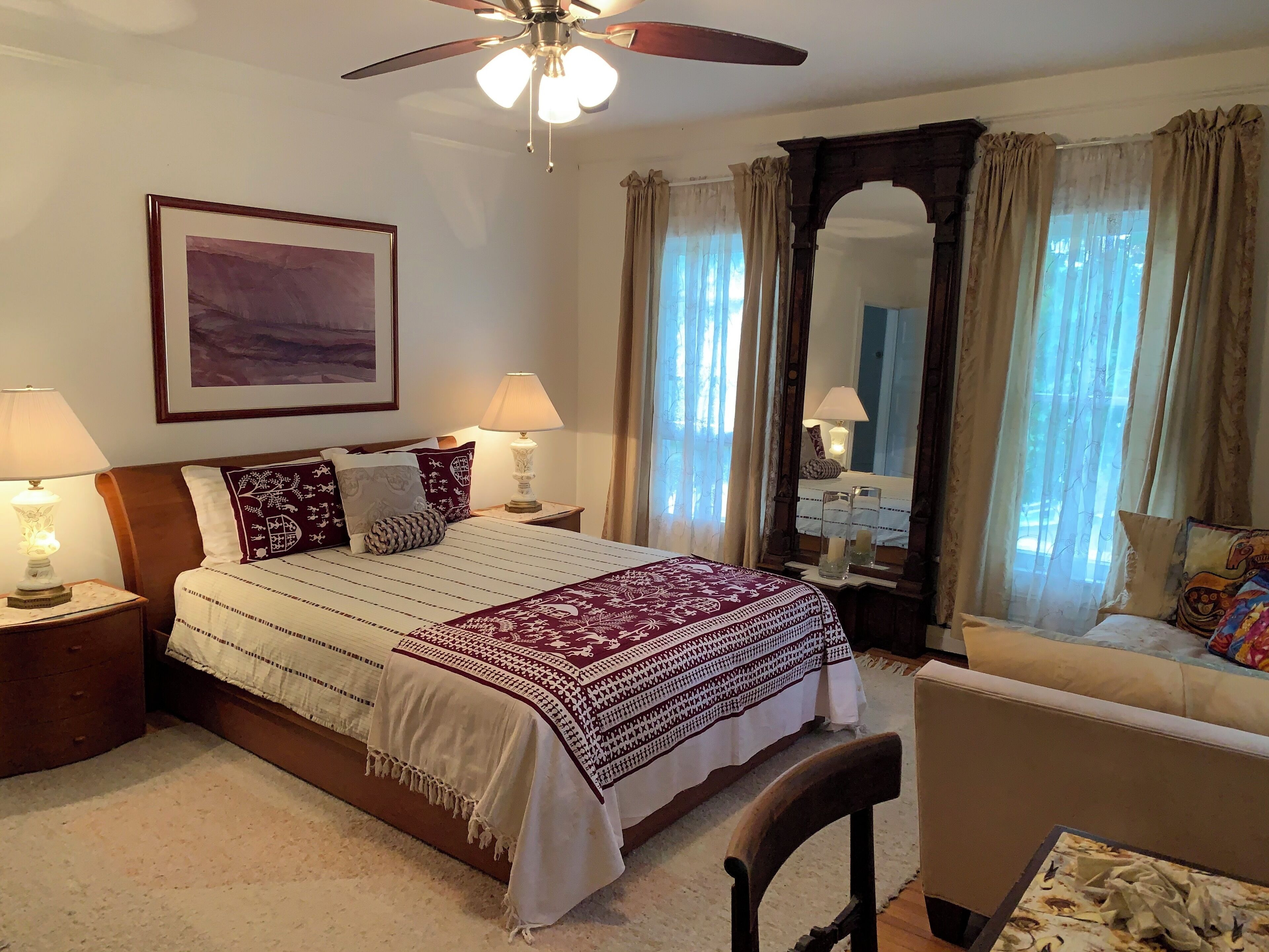 2 Schlafzimmer, Schreibtisch, Bügeleisen/Bügelbrett, WLAN