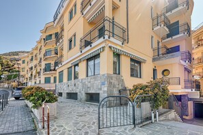 Departamento familiar, varias habitaciones, 2 baños (Front Beach Magic Sea - Sea Front) | Exterior