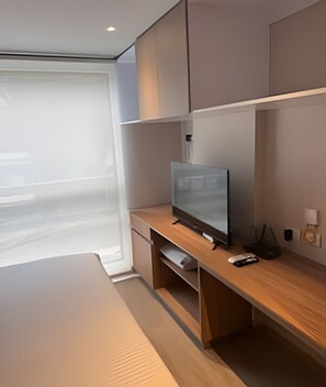 Pillowtop beds, laptop workspace, blackout drapes, iron/ironing board - Vivo52 (Bogotá)