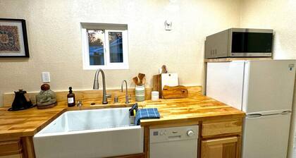 Cozy Magnolia Studio Near Downtown