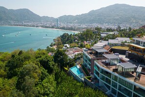 Exterior - Ocean Views BluePoint 3BR Apartment 8-11 (Patong)