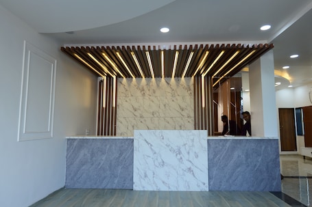 Reception. Hotel Pearl