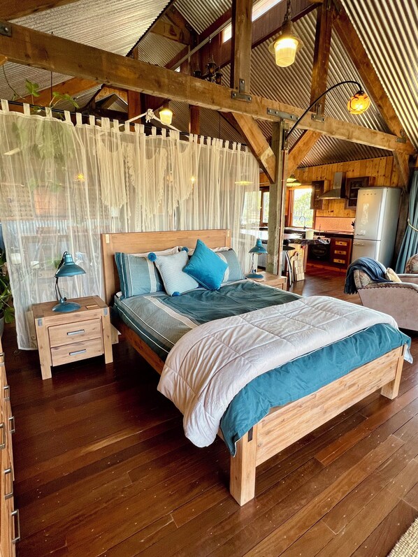 1 bedroom, desk, iron/ironing board, free WiFi