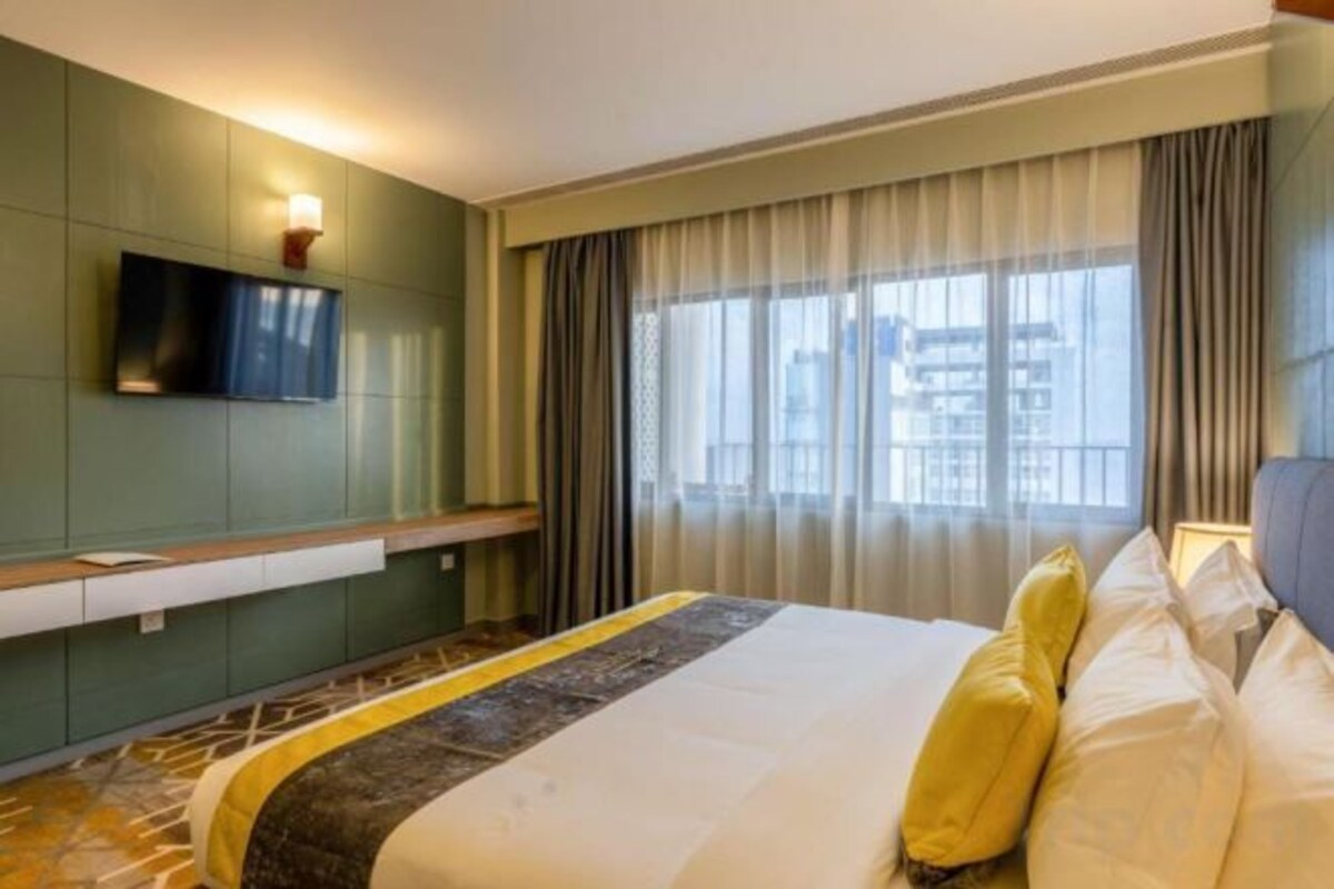 Standard King Room With Balcony And Sea View