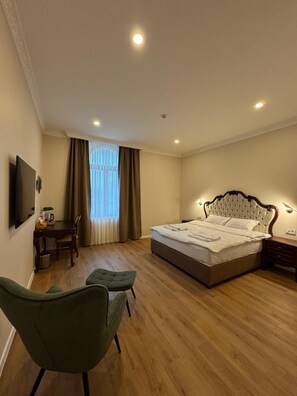 1 habitación, escritorio y wifi gratis 