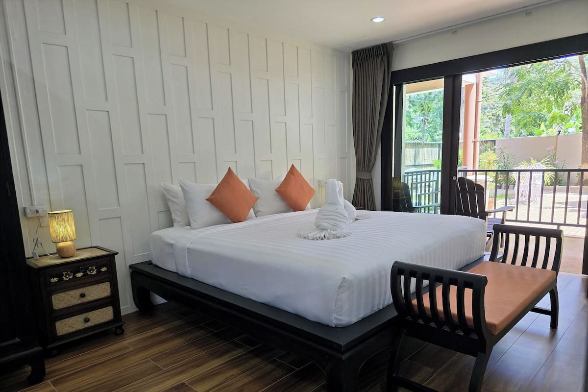 Chambre Familiale | Salle de bain | Douche, articles de toilette gratuits, sèche-cheveux